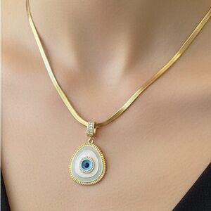 Swarowsky  Gold Evil Eye Pendant Necklace blue eye crystal